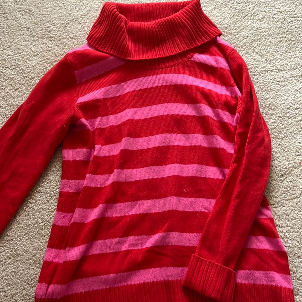 Gap women’s sweater- size large